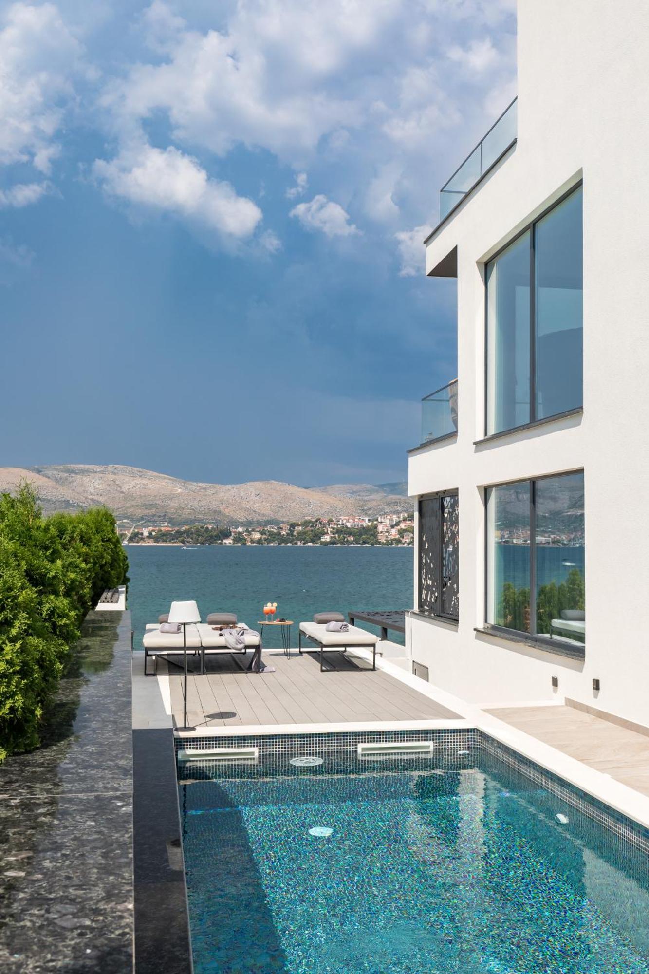 Villa Palace Al Nera Trogir Bagian luar foto